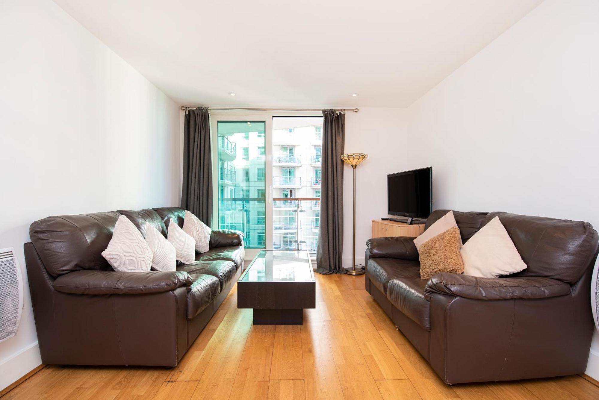 Апартаменты Compact 2 Bed Good Transport Links Лондон